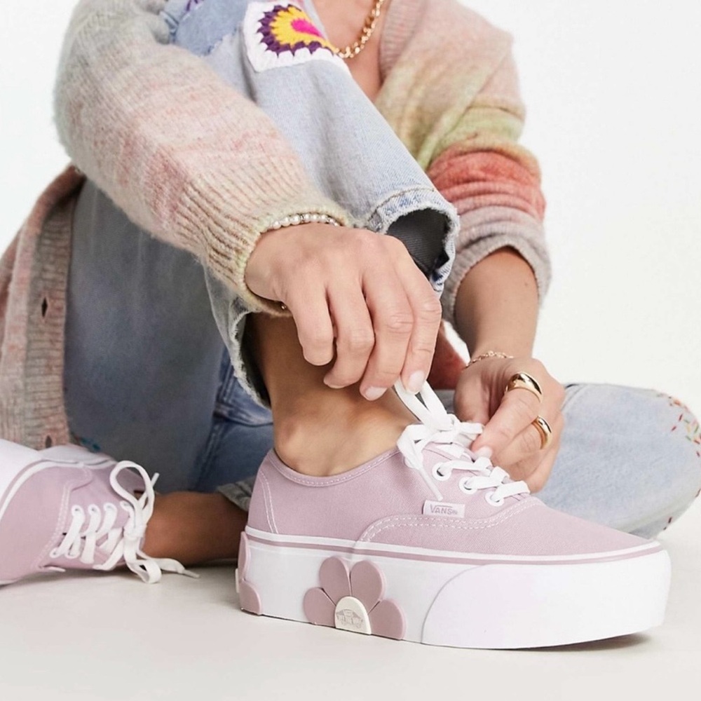Vans Lavender Flower Stack form Platform shoes Women’s 8